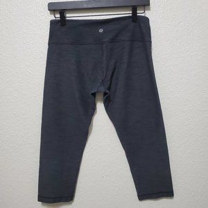 Lululemon dark gray 20" crop mid rise leggings athletic size